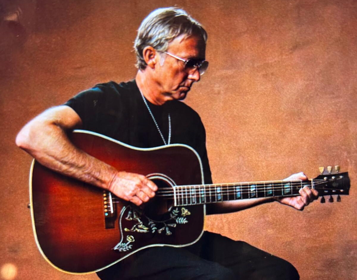 Travellers Tunes: A Evening with Steve Cradock